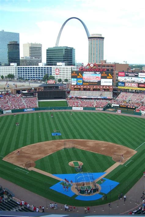 Busch Stadium In Saint Louis Editorial Photography Image Of Crowd