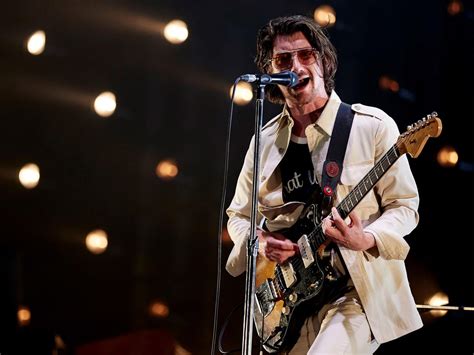 Arctic Monkeys frontman Alex Turner surprises fans with huge image ...