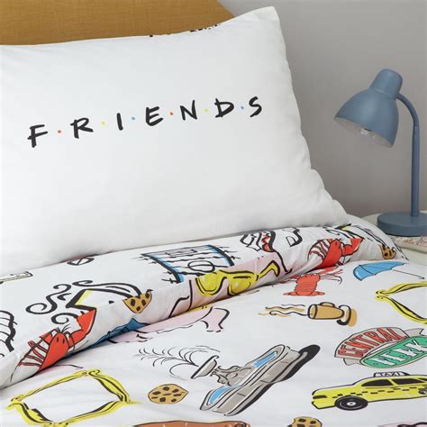 Pin By Marjorie Chiasson On Friends Bedroom Friends Tv Show Ts