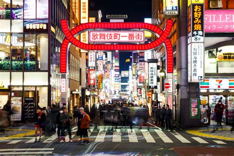 動画歌舞伎町で見られる光景 速報第三次エロ世界対戦開戦