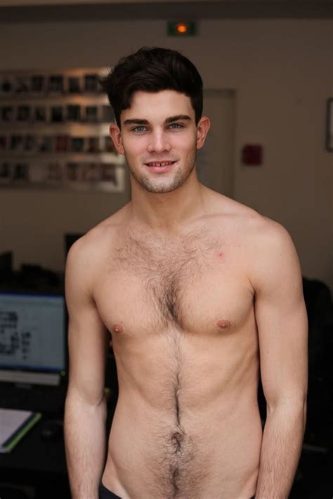 Hot Shirtless Guys Photos Men With No Shirt On Pics 995 Pics 2