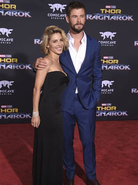 The thor actor introduced his daughter india rose, 3, and wife elsa pataky to both prince harry and prince william at the audi polo challenge at. Elsa Pataky, muy acaramelada con Chris Hemsworth en la premiere de 'Thor: Ragnarok'