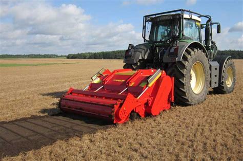 Demonstrating the new machines on the construction site. SEPPI M. Forstfräse SUPERSOIL › Blunk: der Dienstleister ...