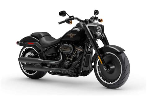 The harley davidson softail fat boy is a classy looking cruiser. 2020 Harley-Davidson Fat Boy 30th Anniversary Guide ...