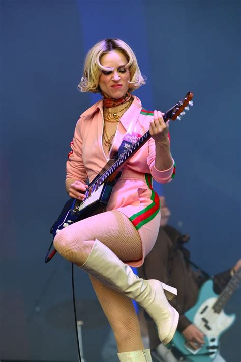 St Vincent Wearing Gucci At Glastonbury The Best Celebrity Outfits