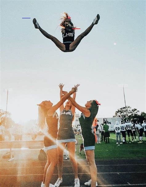 Cheerleadingstunting In 2020 Cheer Stunts Cheer Photography Cheer