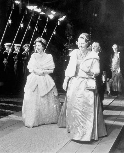 Britain S Queen Elizabeth And Crown Princess Beatrix Of The Queen Elizabeth Dutch Princess