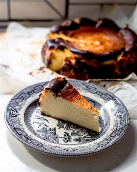 Sekarang nie tengah viral tentang kek burnt cheesecake nie kan. Burnt Basque Cheesecake - The Little Ferraro Kitchen