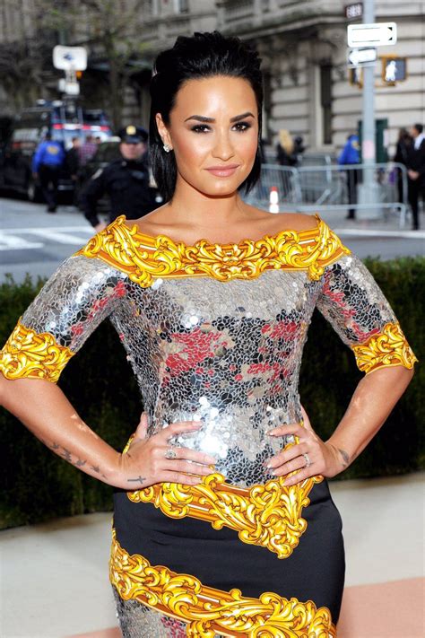 Demi Lovato At The Metgala In New York May 2nd Demi Lovato Body