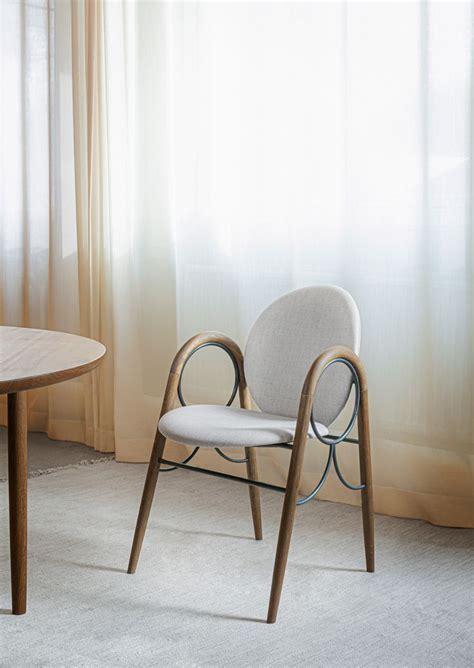 Gaderobenset skandinavisch weiß mit haken schuhschrank hutablage. Nanna Ditzel's 1980s Arkade Chair put into production by ...