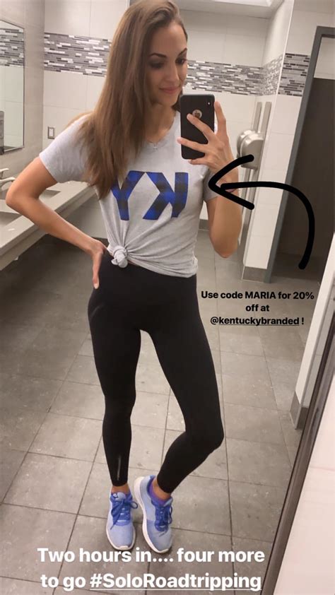 [static Saturdays] Mirror Selfie Yoga Pants Maria R Turnaroundmodels