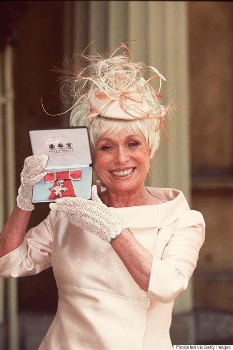 Barbara Windsor To Be Made A Dame In The Queens New Years Honours