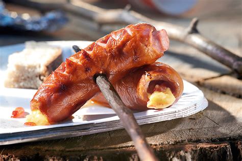 Regional auch als schlackwurst bezeichnet. Joies de la rando avec son altesse le cervelas | Betty Bossi
