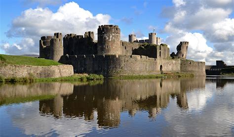 You will need to ensure a new castle based residential and commercial pest controller visits your home or premises to eliminate the risk. Power, Prerogative and Privileges of the Lords of ...