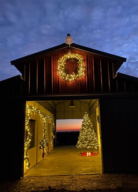 How To Decorate Your Barn For Christmas — Thermaland Oaks Classic