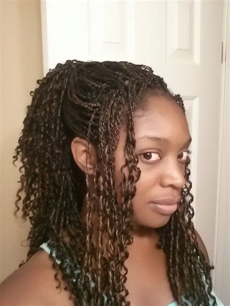 Crochet braids or latch hook braids are the 90's hairstyles used by afro american women. D'aller Naturel: Hairstyle 2: Crochet Braids - Pre-braided ...