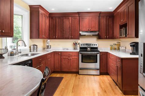 Why Shaker Style Kitchen Cabinets Never Go Out Of Style Shaker Style Kitchen Cabinets Kitchen