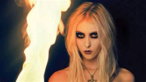 Taylor Momsen Im Going To Hell Acoustic High Quality Youtube