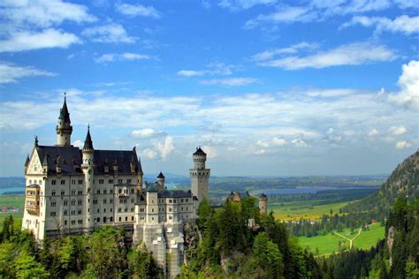 Neuschwanstein And Linderhof Royal Castle And Oberammergau Tour From
