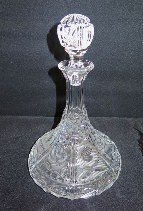 Glass Decanter And Round Stopper 11 Tall Oahu Auctions