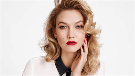 2800x1575 Model Actress Blue Eyes Face Lipstick Blonde Karlie