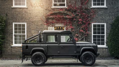 land rover defender xs 110 double cab pick up chelsea wide track 2019 picture 3 of 6