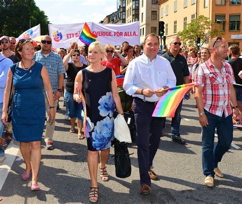 Som partiledare för socialdemokraterna blev han statsminister i sverige efter valet 2014. File:All You Need is Love - Stockholm Pride 2014 - 01.jpg ...