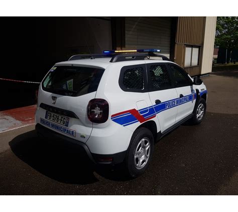 Dacia Duster Police Municipale Avec Grille De Protection Galerie Maxiavenue
