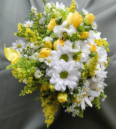 White bouquet, gerber daisies and baby's breath bouquet, grand tradition wedding, fallbrook wedding, san diego wedding, wedding planned by yellow roses. Pin on Wedding