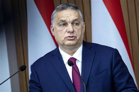 Az operatív törzs hétfőn ismét tájékoztatót tartott. Orbán és az operatív törzs újabb intézkedéseket jelentett be a sajtótájékoztatón