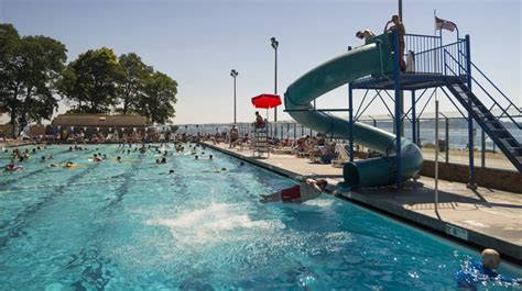 Summer Swimming Outdoor Pools And Water Parks Around Seattle Tacoma