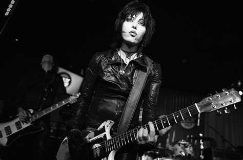 Heart Joan Jett And The Blackhearts And Cheap Trick Kick Off Rock Hall Three For All Tour Billboard
