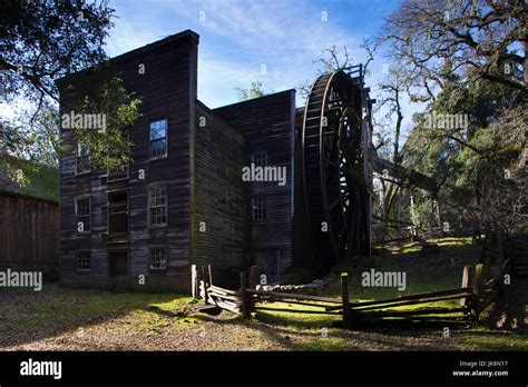Bale Grist Mill State Hi Res Stock Photography And Images Alamy