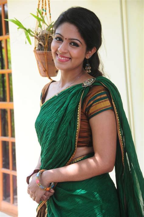 Kerala serial actress hot scene in saree. Pin on Saree
