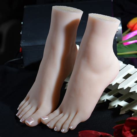 One Left Or Right Lifelike Silicone Feet With Bone Female Legs Display