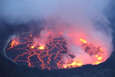 You Could See Lava At These Active Volcanoes Smartertravel