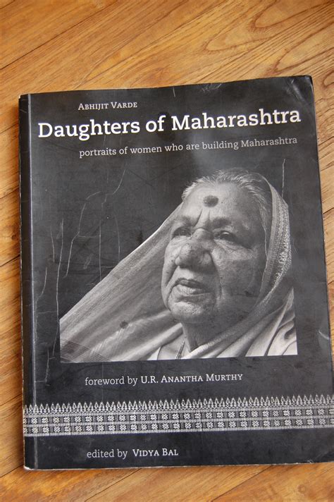 Julia Gregson - Wonders and Marvels - Daughters of Maharashtra - Wonders & Marvels