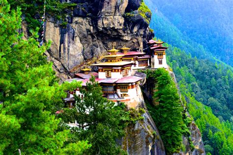 Tigers Nest Monastery Bhutan This Temple Complex Taktsan Flickr