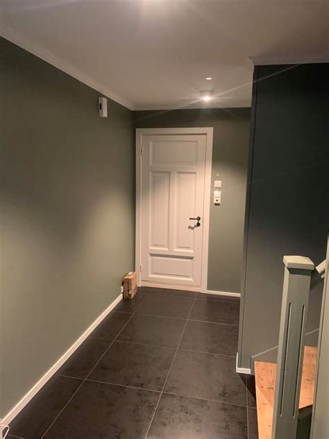 Jotaproff prima air a base 9liter jotun finner du hos bygger'n og byggmakker. Pusse opp trapp og dører