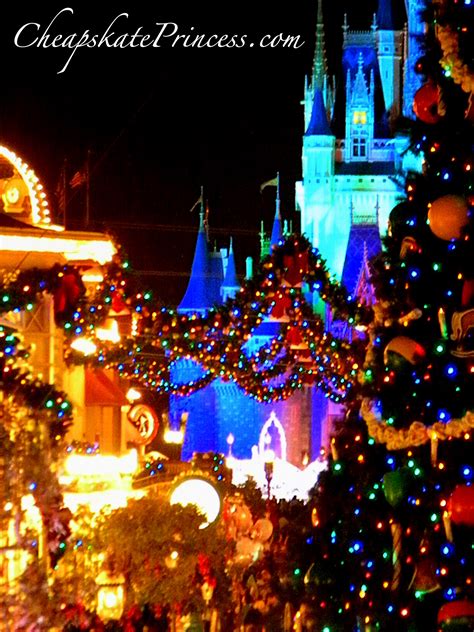 Celebrating christmas is an art form. Can a Cheapskate Afford to Stay at Disney World During the ...