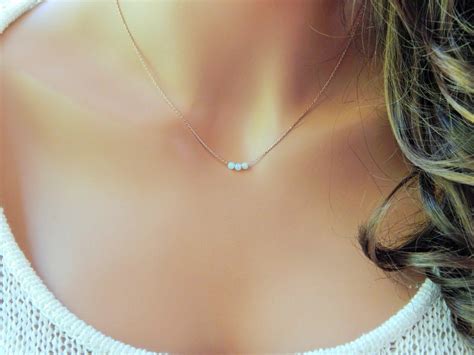 DAINTY OPAL NECKLACE Minimal Eye Catching Necklace With Three Radiant