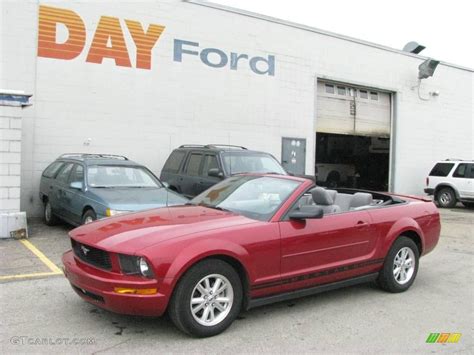 2008 Dark Candy Apple Red Ford Mustang V6 Deluxe Convertible 10726117