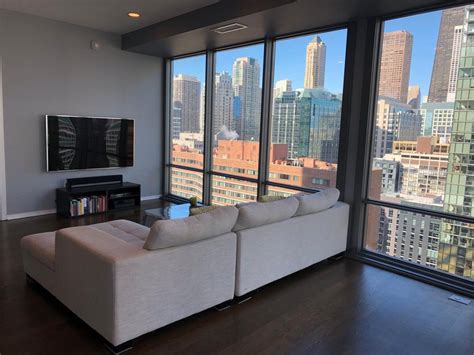 This Chicago Condo Is A Private Oasis In The Sky Large Windows Provide