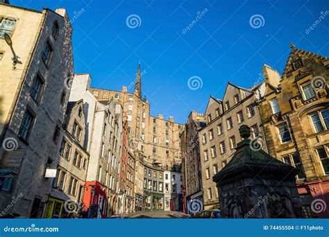 Street View Of The Historic Old Town Edinburgh Stock Photo Image Of