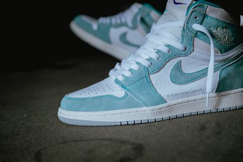 Air Jordan 1 Retro High Og Turbo Green Dropping After Valentines Day