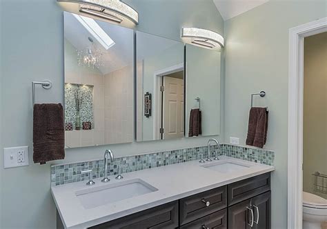 Pottery barn has mirrors in a variety of sizes and shapes, including round and square wall and tabletop models. Bathroom Mirrors that are the Perfect Final Touch | Home ...