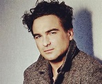 Johnny Galecki Biography - Facts, Childhood, Family Life & Achievements