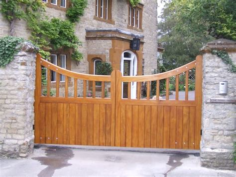 Wooden Swing Gates Residential And Commercial Electric Gates Agd