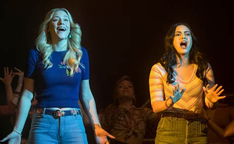 Riverdale Season 2 Episode 18 Recap Carrie The Musical Goes Horribly Horribly Wrong Glamour
