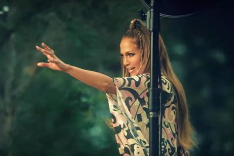 Jennifer Lopezs Ni Tú Ni Yo Video — Photos Hollywood Life